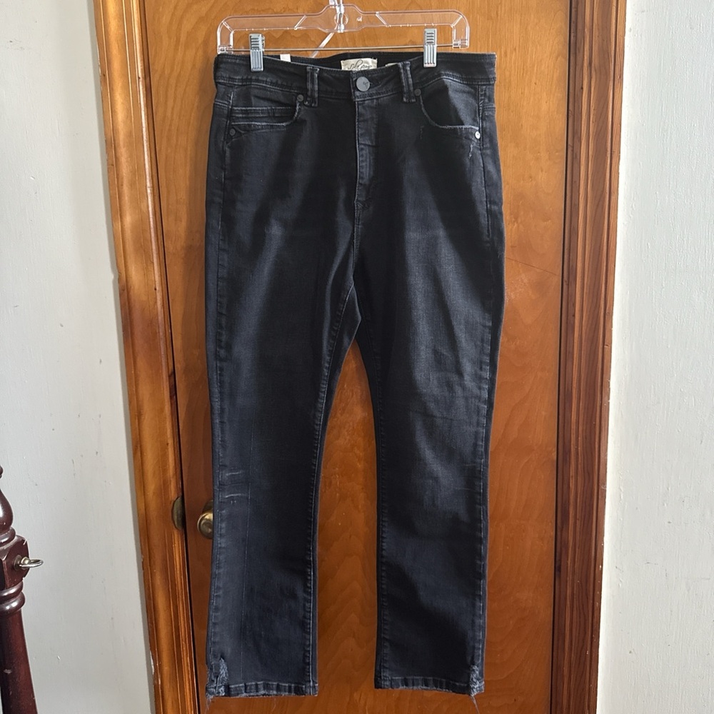 Classic Black High Rise Women's Jeans